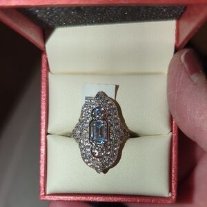 Antique Looking Ring Perfect For Someone With Long Fingers